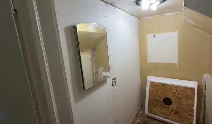 working-on-bath-renovation